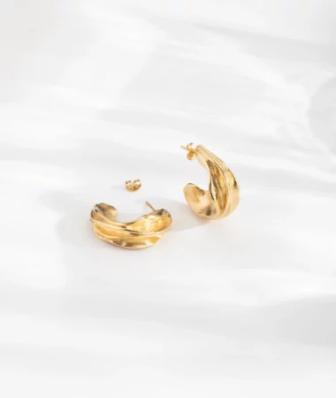 Boucles d'oreilles grandes créoles Iris - Louise Damas | Manoir Plume