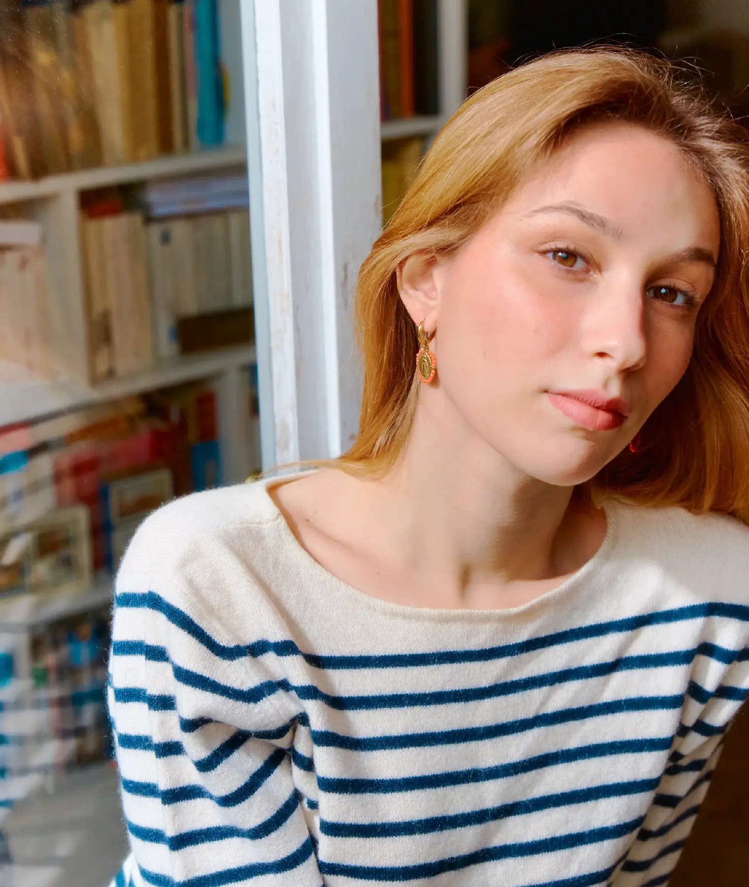 Boucles d'oreilles créoles Santa corail - Palas | Manoir Plume