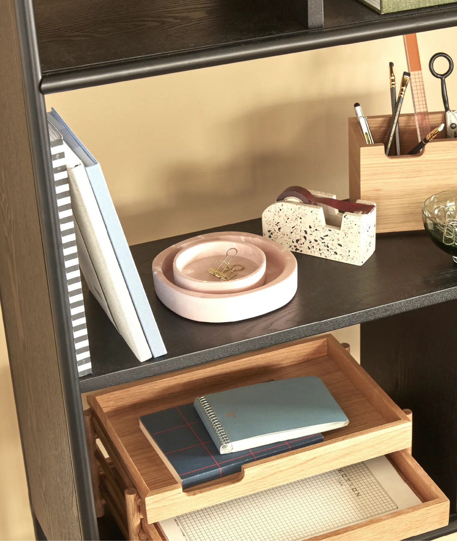 Étagère Divide - noir - Hübsch | Manoir Plume