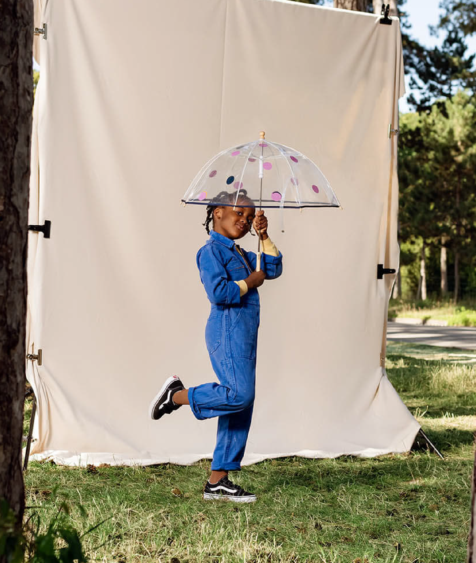 Parapluie enfant transparent cloche pois Ivalo - lilas et bleu nuit - Anatole | Manoir Plume