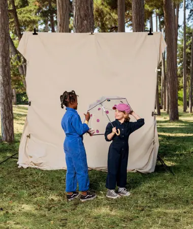Parapluie enfant transparent cloche pois Ivalo - lilas et bleu nuit - Anatole | Manoir Plume