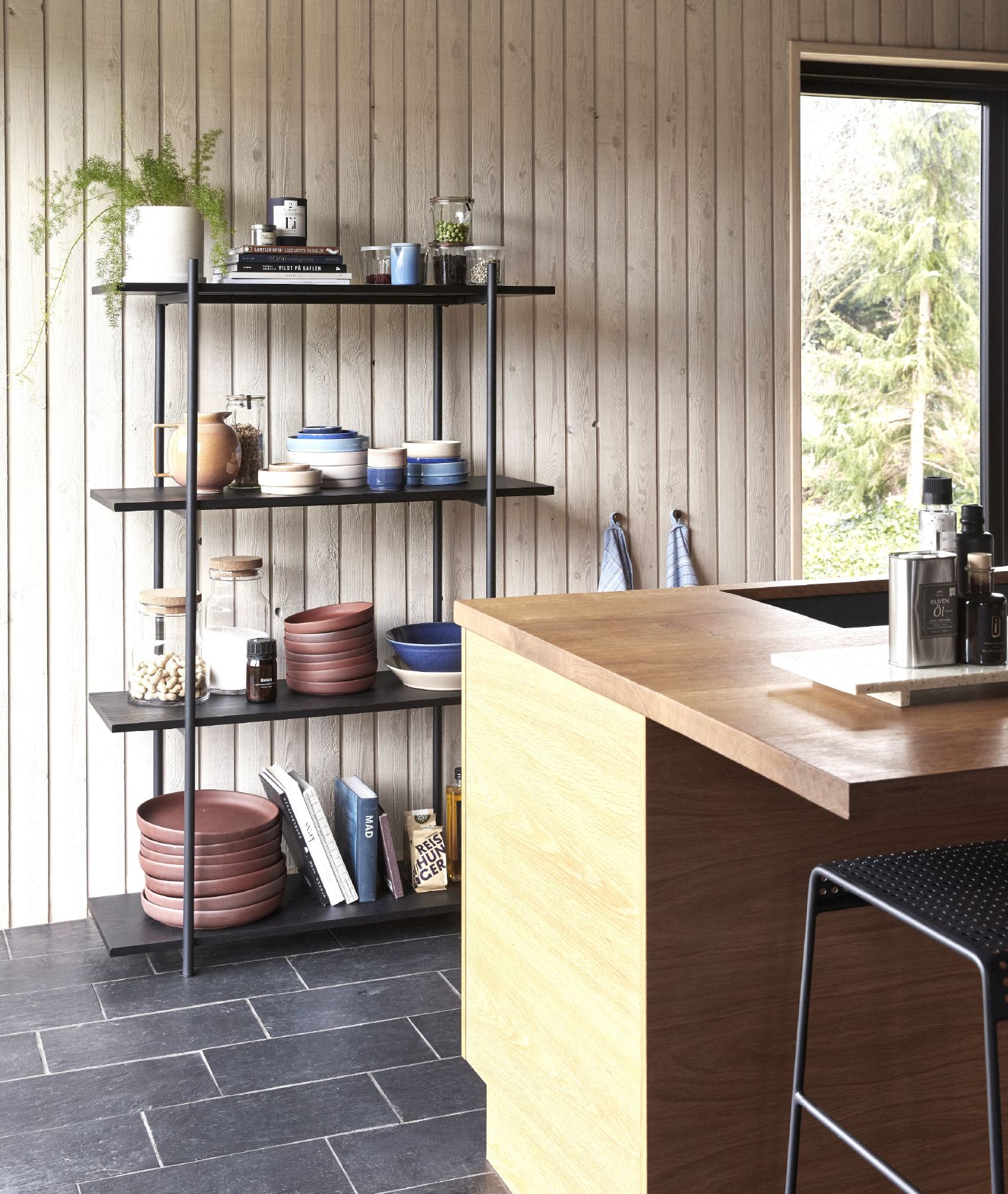 Étagère single large Norm - noir - Hübsch | Manoir Plume