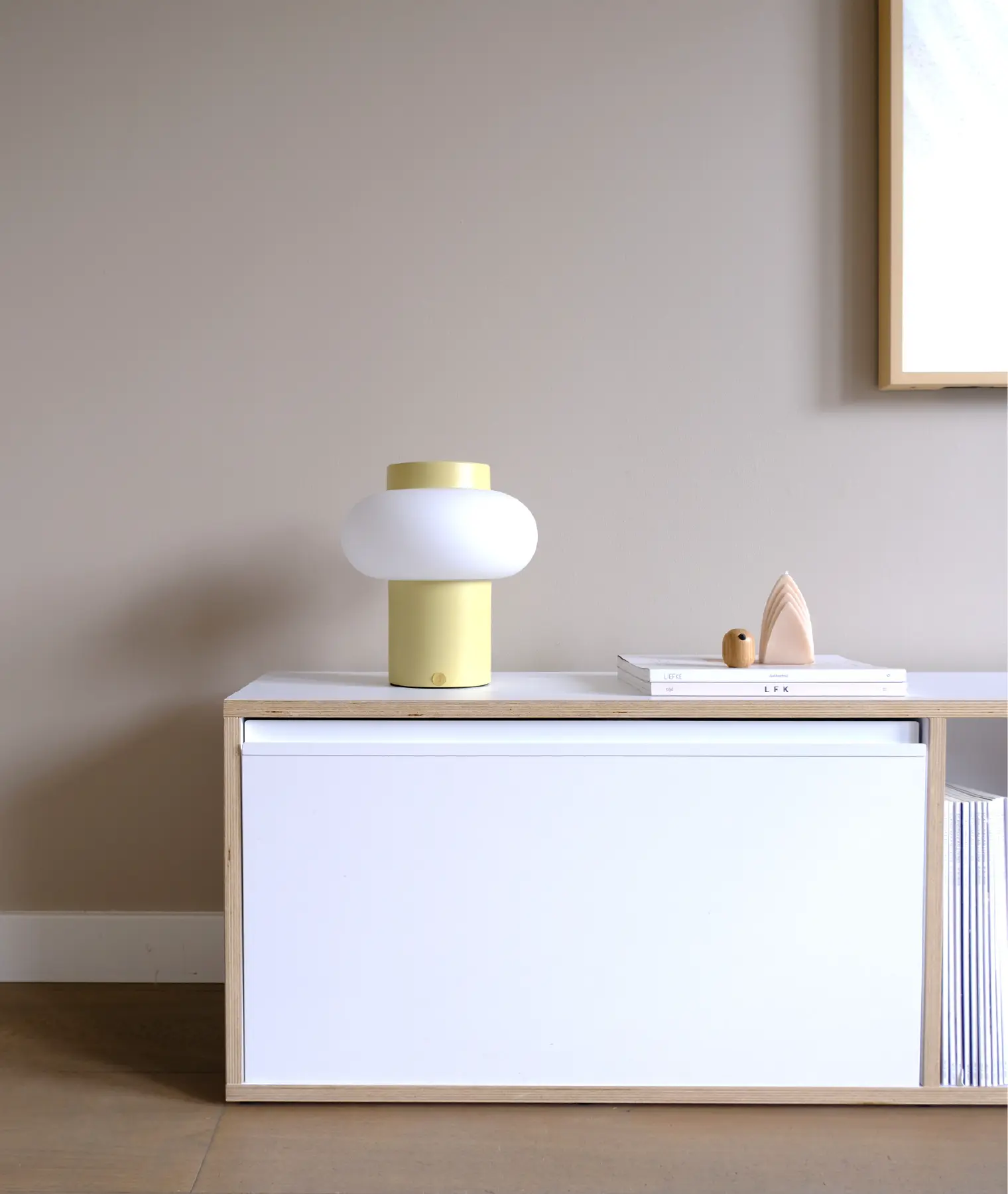 Lampe à poser Camp - beige - Hübsch | Manoir Plume