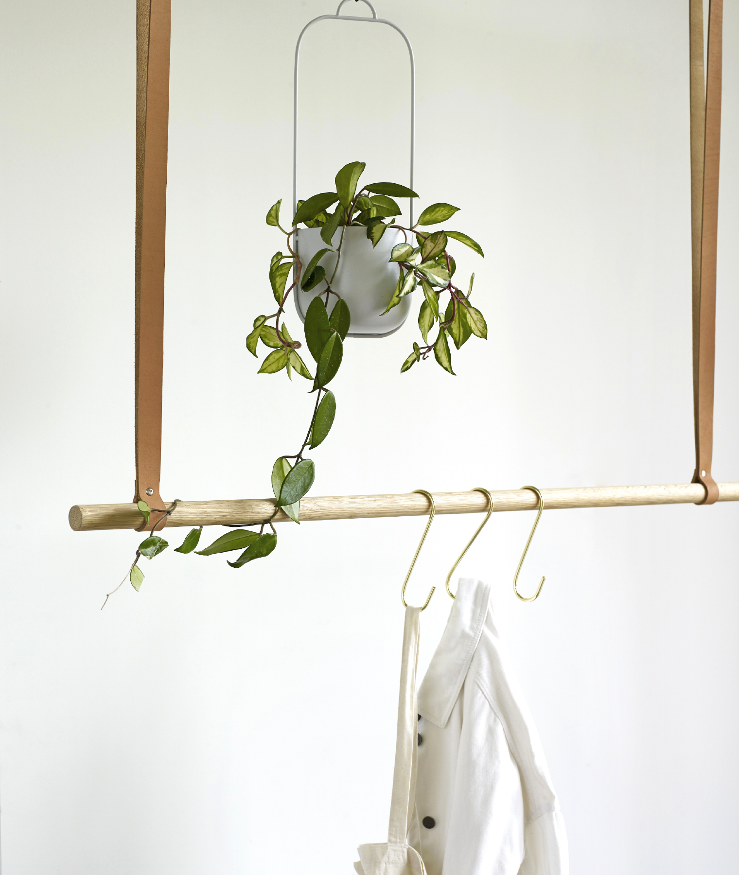 Set de 2 cache-pots à suspendre Lotus - gris clair - Hübsch | Manoir Plume