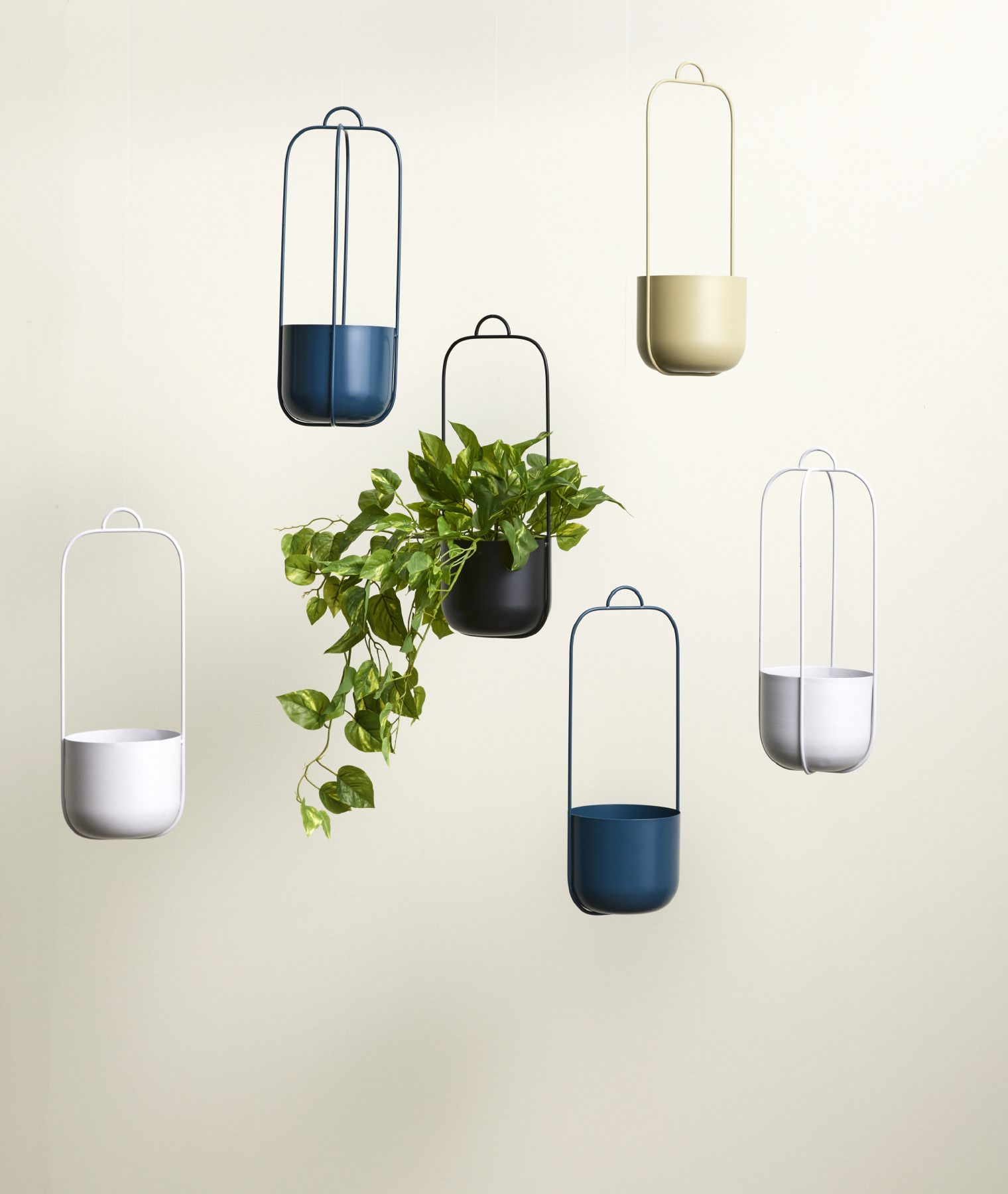 Set de 2 cache-pots à suspendre Lotus - gris clair - Hübsch | Manoir Plume