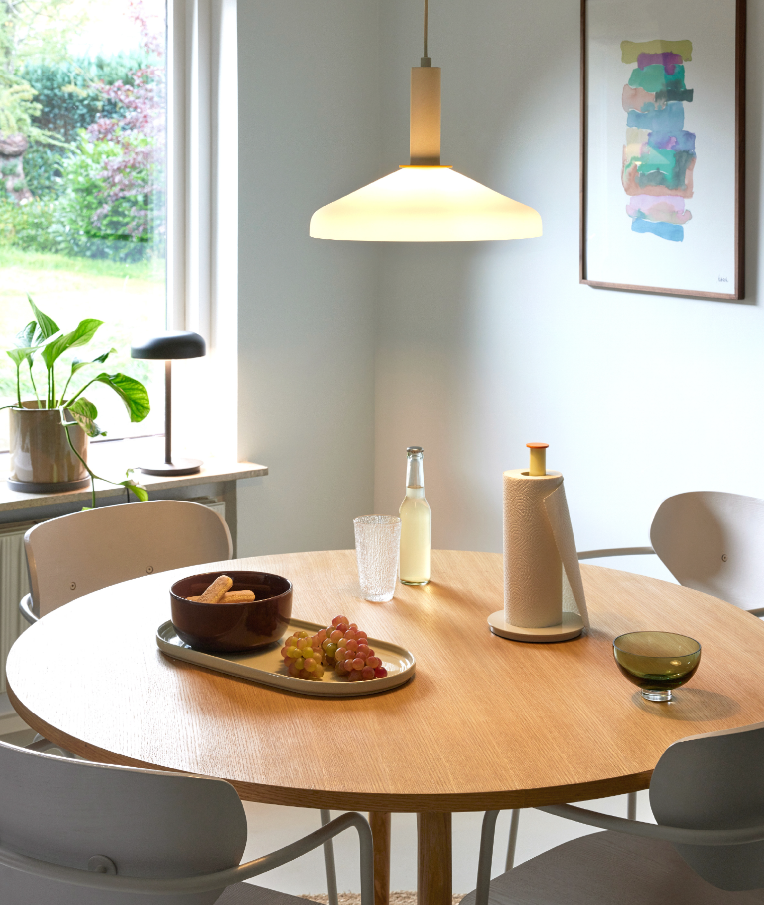 Table à manger ronde Ground - chêne clair - Hübsch | Manoir Plume