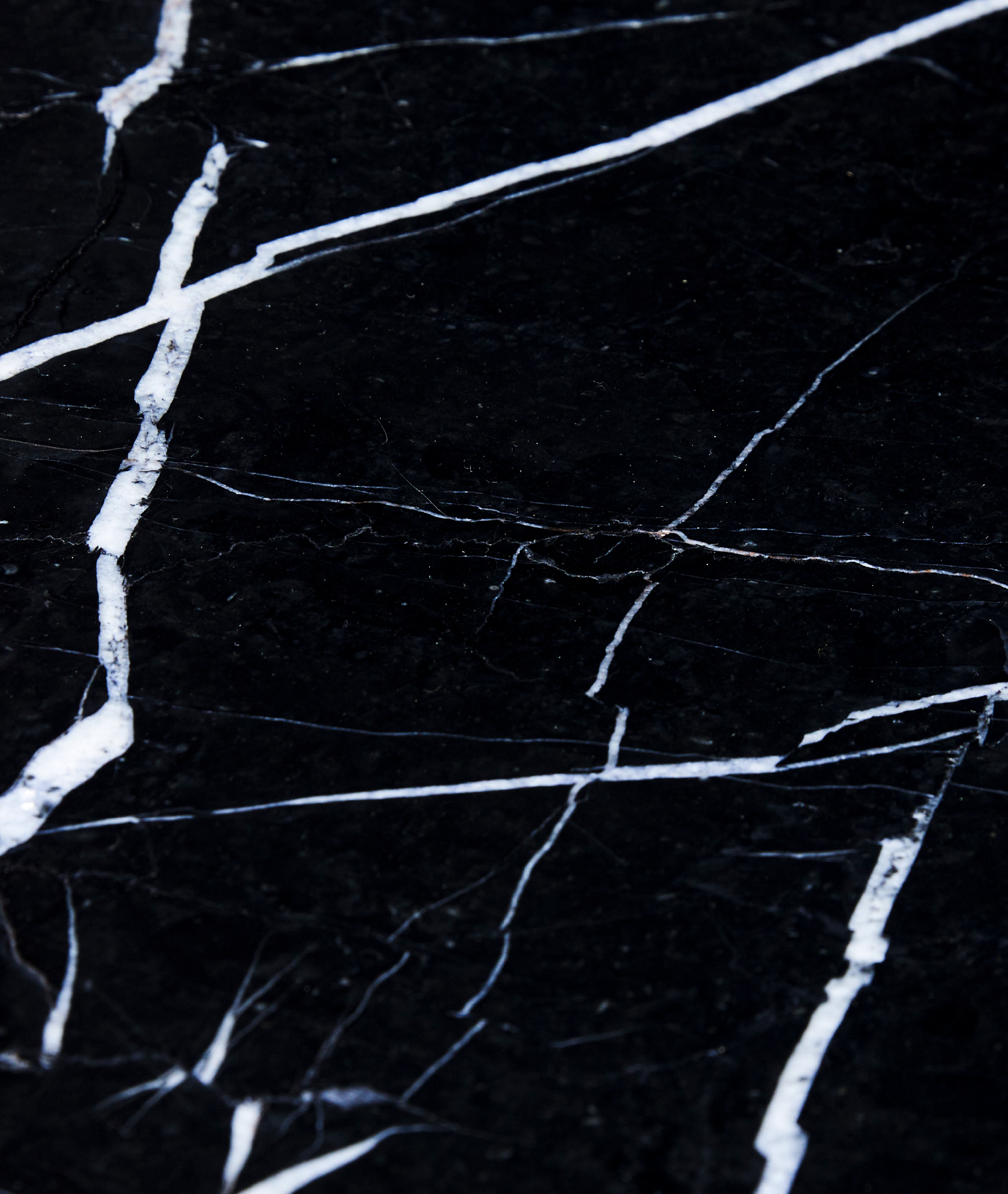 Table basse Raw - noir/chêne clair - Hübsch | Manoir Plume