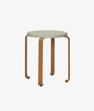 Tabouret Smile - vert clair/orange - Hübsch | Manoir Plume