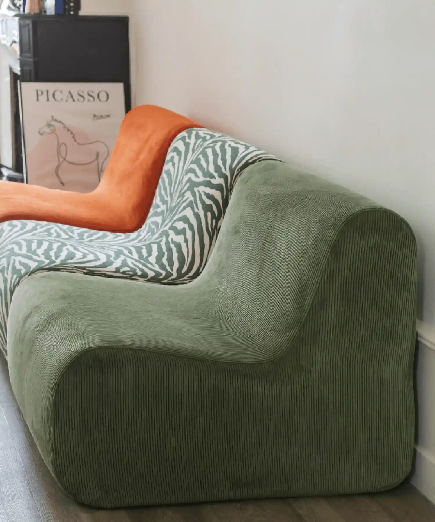 Chauffeuse Pop en velours côtelé - kaki - Maison Jeudi | Manoir Plume