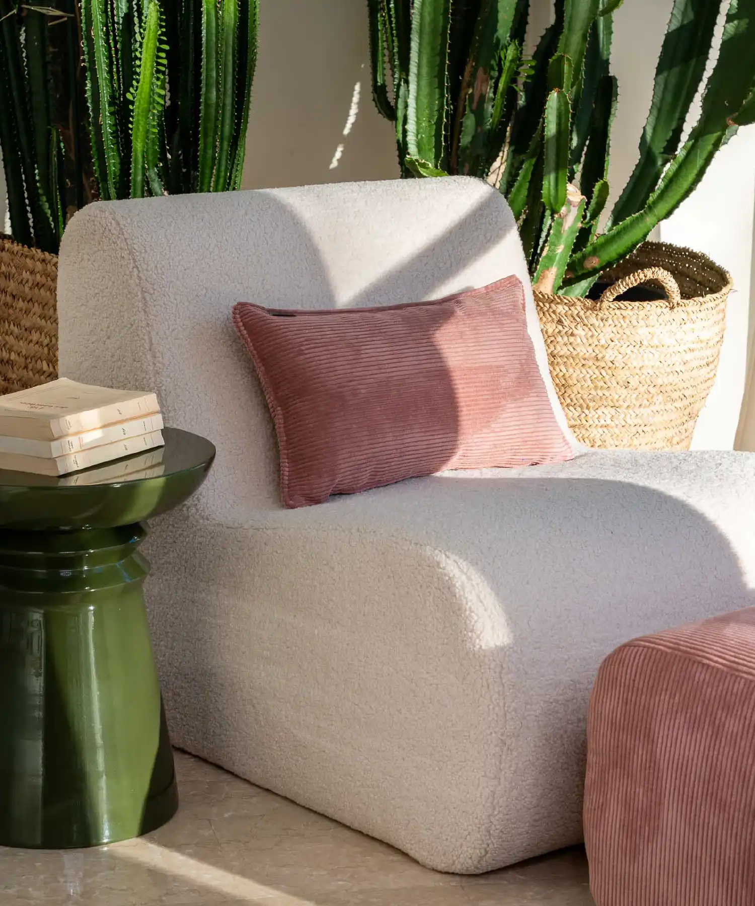 Chauffeuse en bouclette Schuss - ecru - Maison Jeudi | Manoir Plume