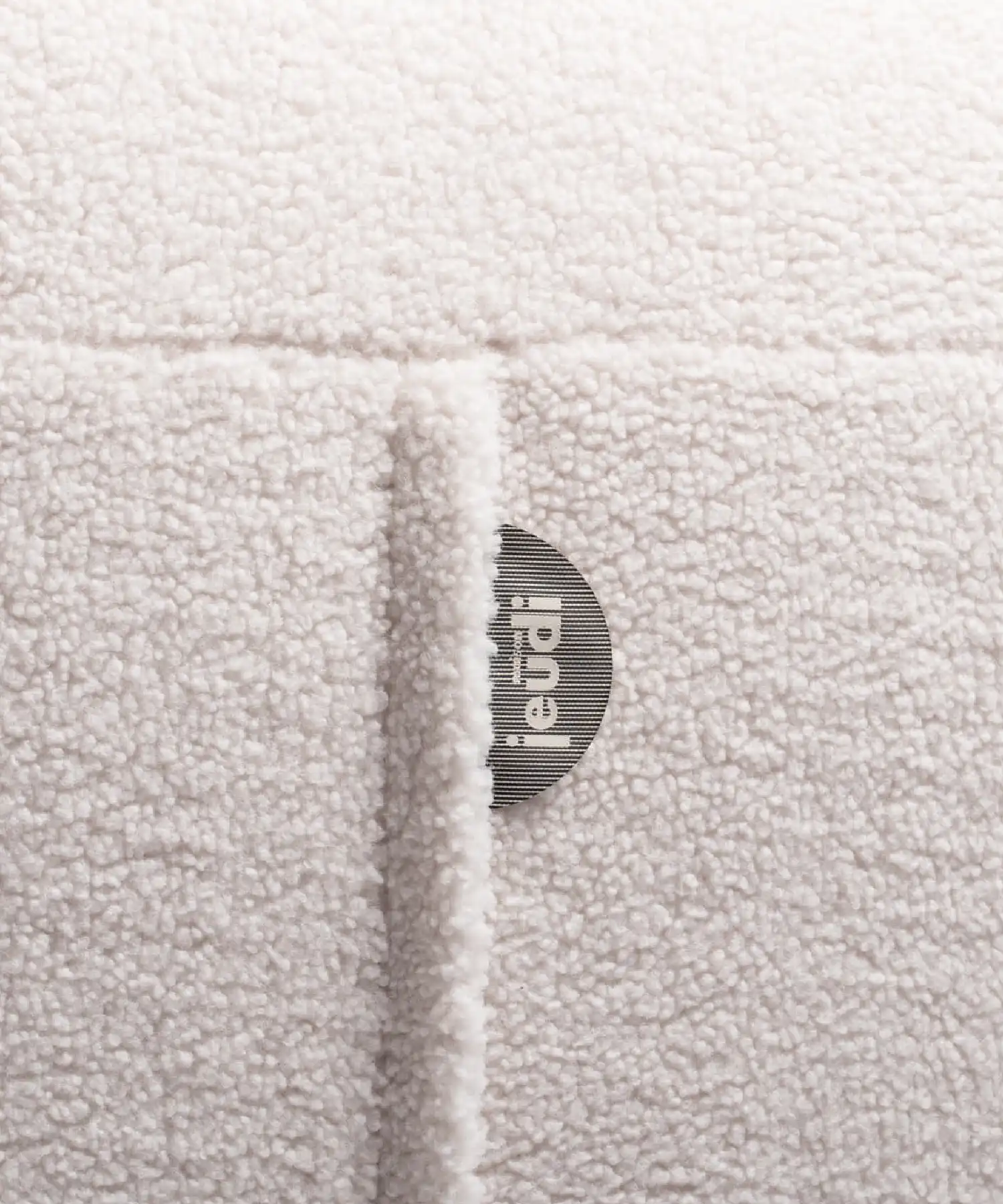 Chauffeuse en bouclette Schuss - ecru - Maison Jeudi | Manoir Plume