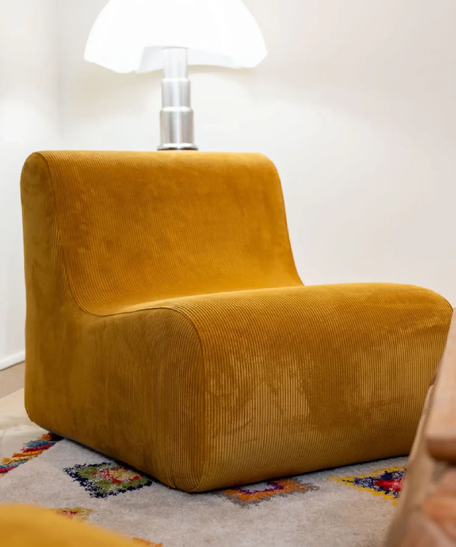 Housse de chauffeuse Pop en velours côtelé - curry - Maison Jeudi | Manoir Plume