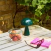 Lampe portative Mush - vert foncé - Hübsch | Manoir Plume