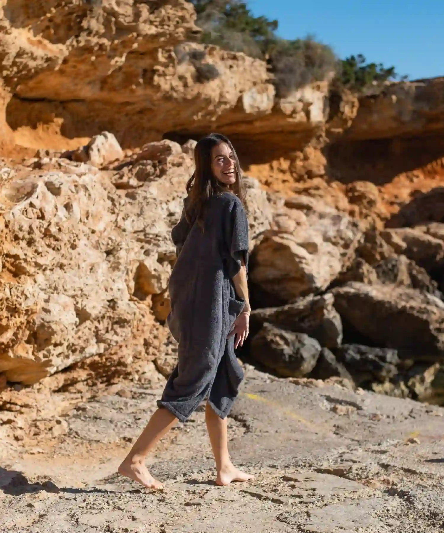 Poncho en coton bio - graphite - Atelier Dune | Manoir Plume