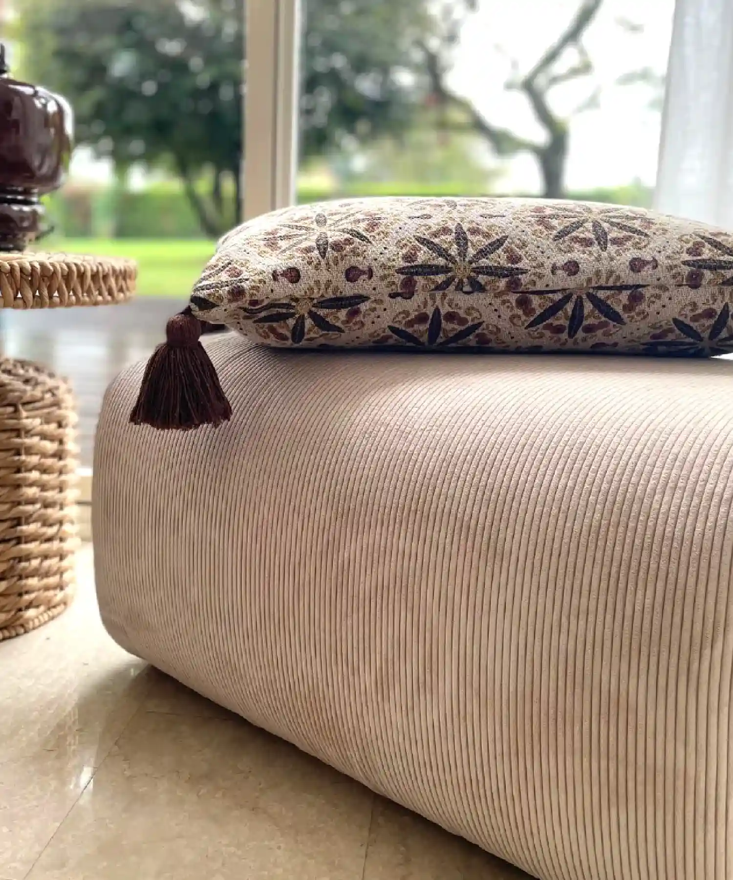Pouf Pop en velours côtelé - beige - Maison Jeudi | Manoir Plume