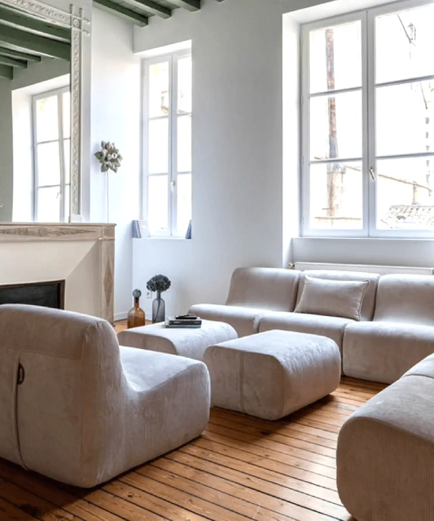 Pouf Pop en velours côtelé - beige - Maison Jeudi | Manoir Plume