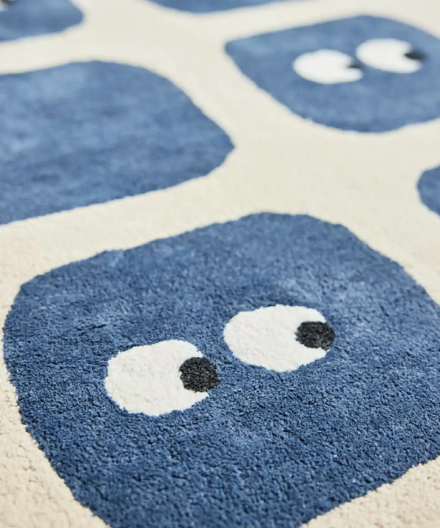 Tapis enfant en coton bio Bidules - bleu marine - Bleuu Studio | Manoir Plume