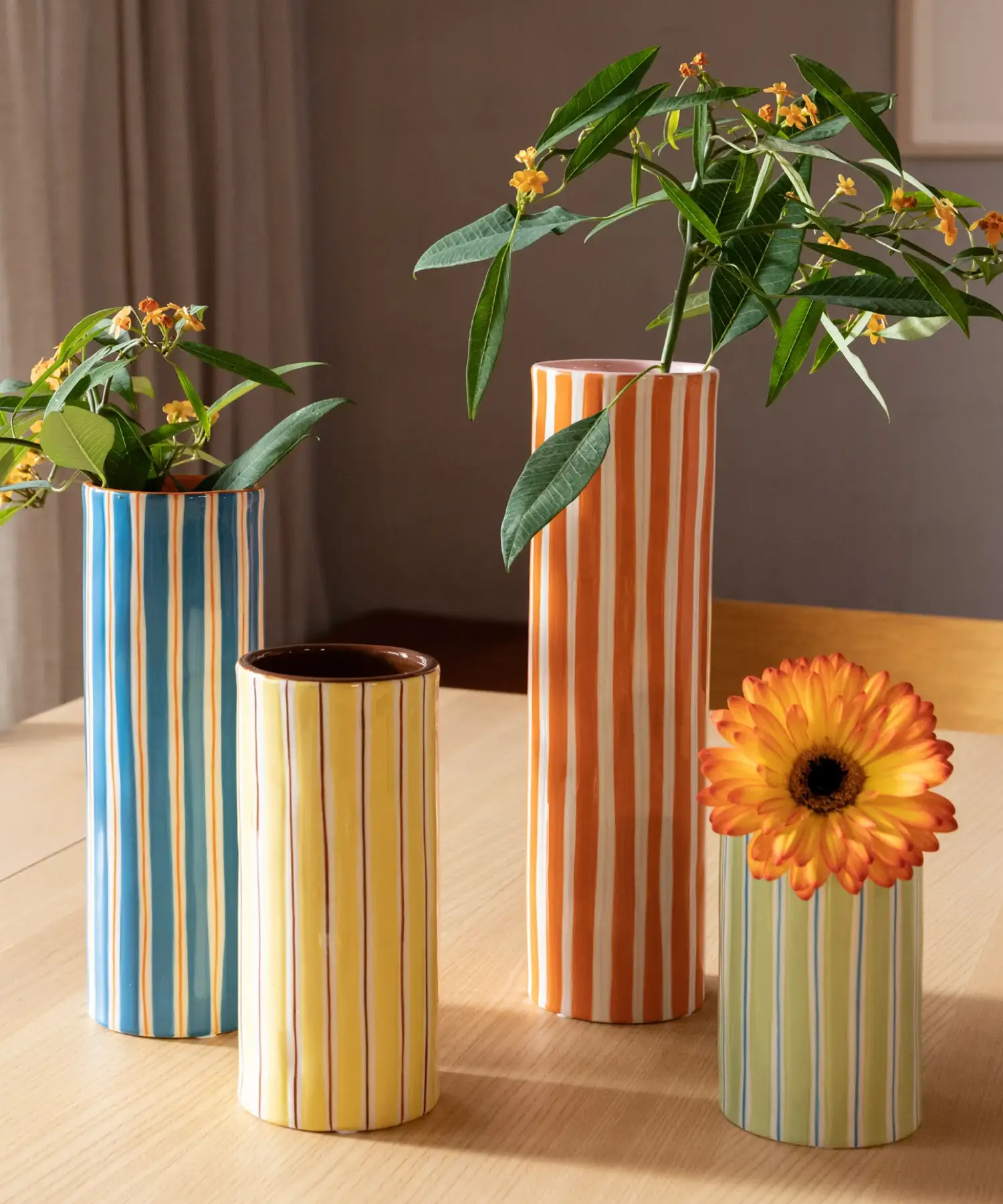 Vase en porcelaine Ray - orange - &Klevering | Manoir Plume