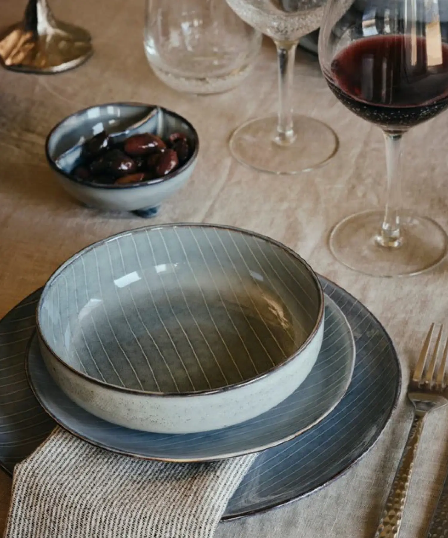 Assiette à dessert en grès émaillé Nordic Sea - bleu gris - Broste Copenhagen | Manoir Plume