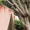 Parasol en bois Lull - olive - Ferm Living | Manoir Plume