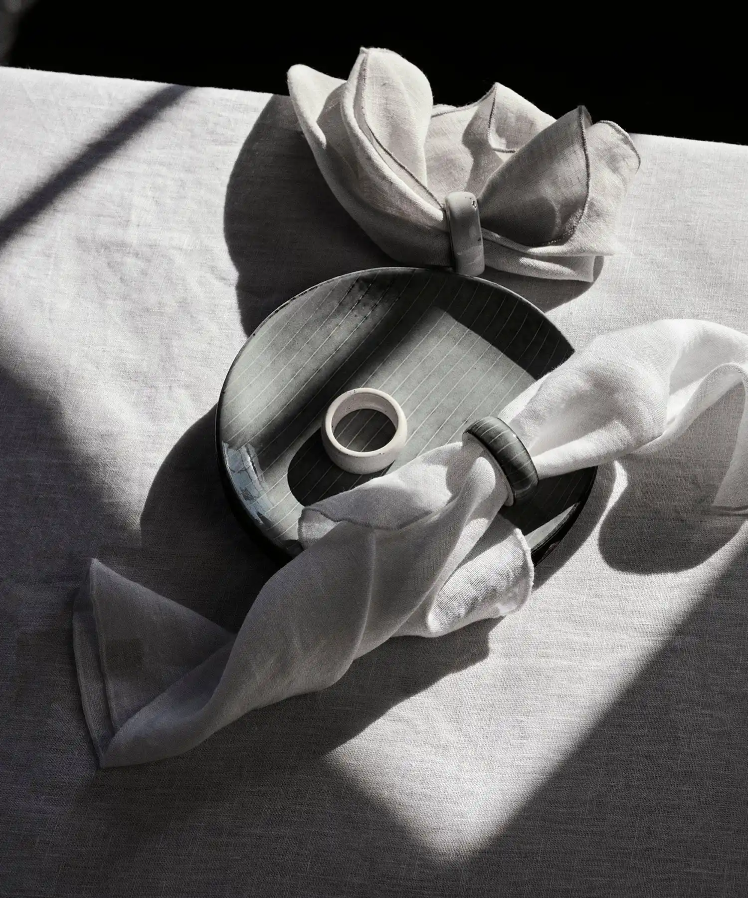 Set de 6 anneaux de serviette en grès émaillé Nordic Sea - bleu gris - Broste Copenhagen | Manoir Plume