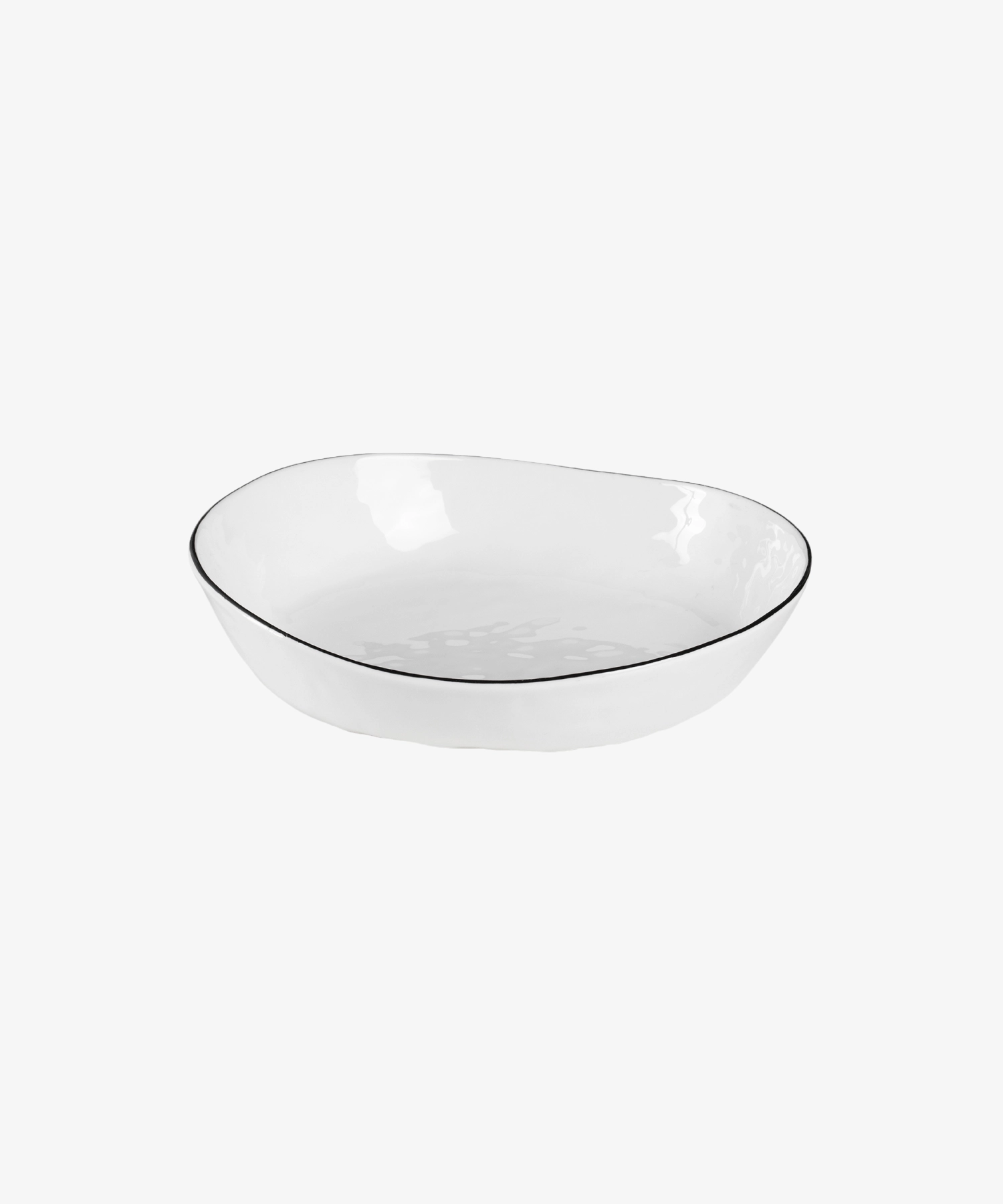 Assiette creuse en porcelaine émaillée Salt 21,8 x 24 x 4,2 cm - blanc - Broste Copenhagen | Manoir Plume