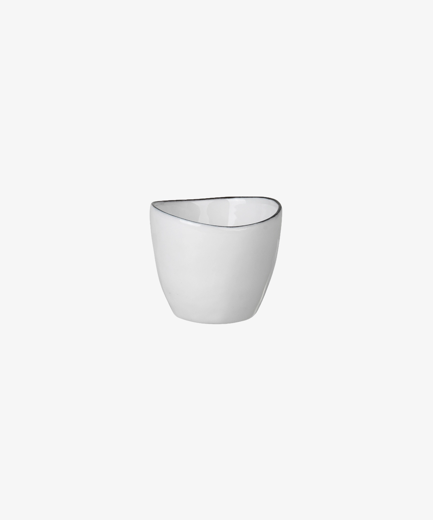 Coquetier en porcelaine émaillée Salt - blanc - Broste Copenhagen | Manoir Plume