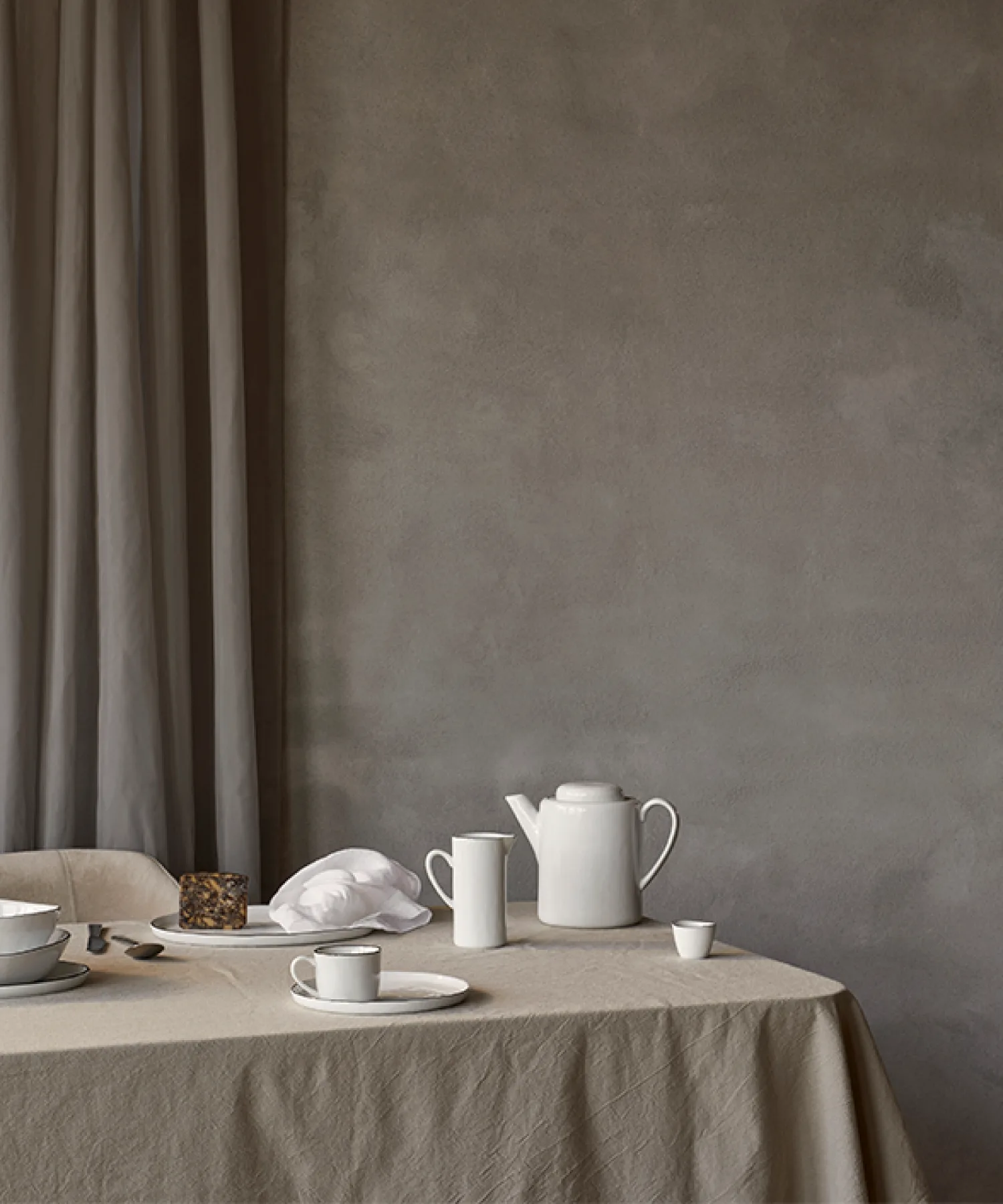 Pichet à lait en porcelaine émaillée Salt - blanc - Broste Copenhagen | Manoir Plume