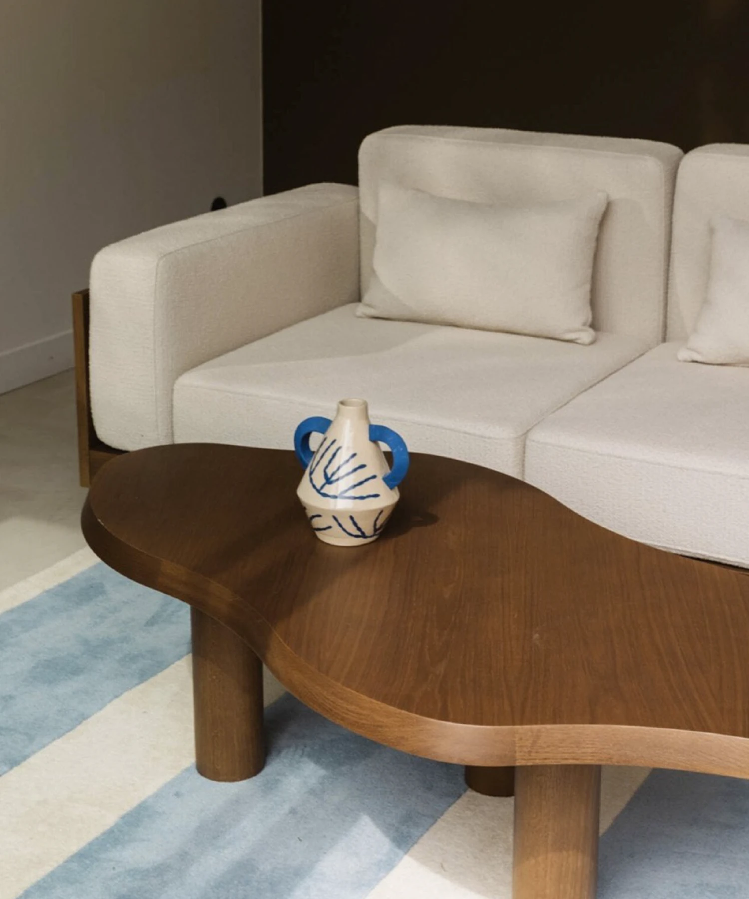 Table basse en placage de chêne et frêne Jeanne - marron foncé - Gabrielle Paris | Manoir Plume